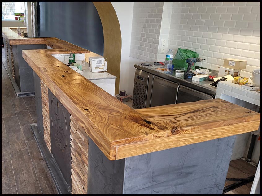 Planche bois brut d'olivier live edge